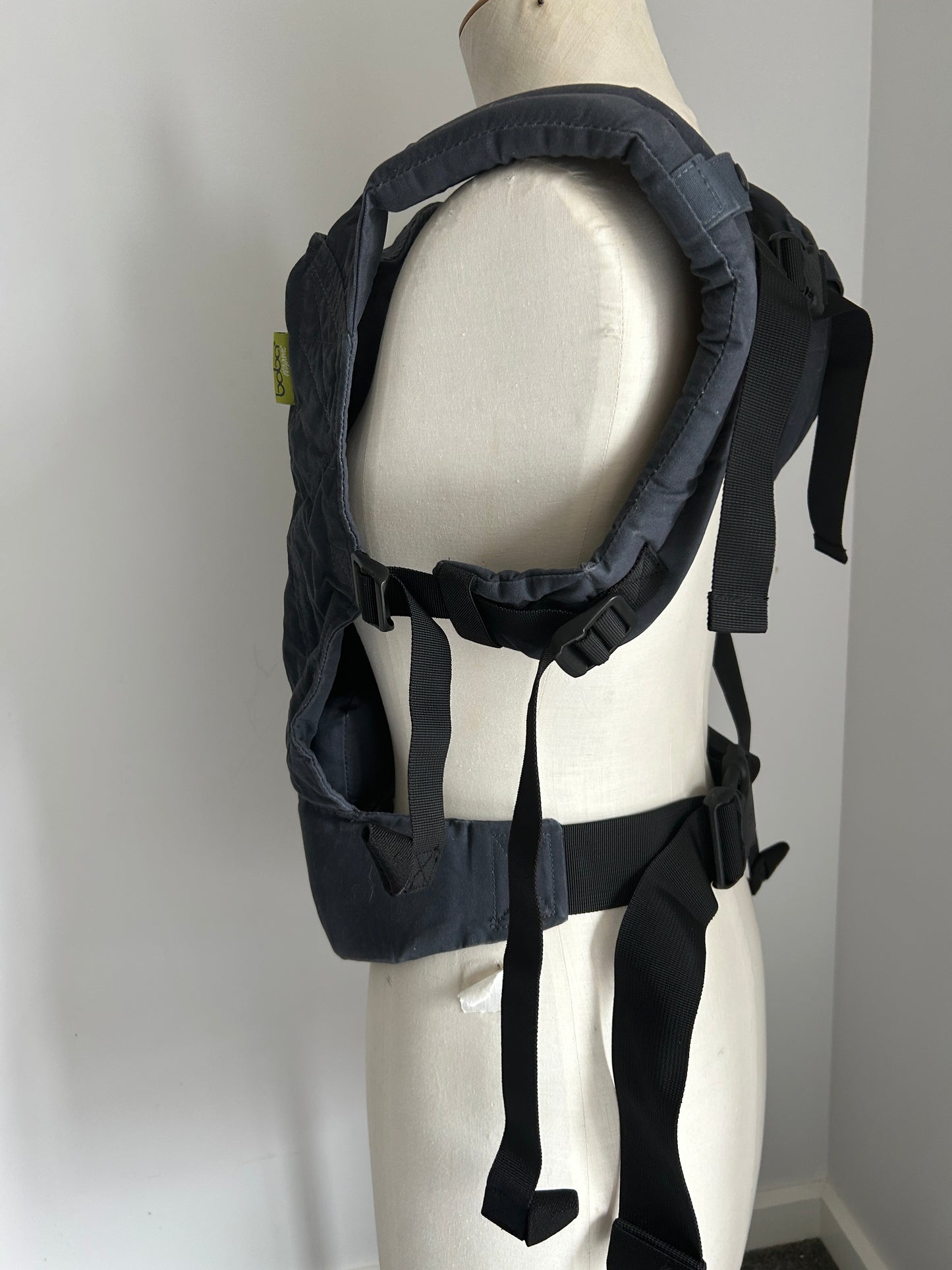 Boba X carrier in charcoal