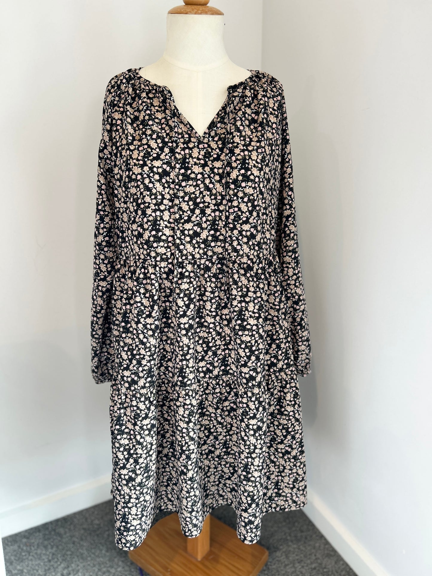 Addison floral dress, BNWT (12)