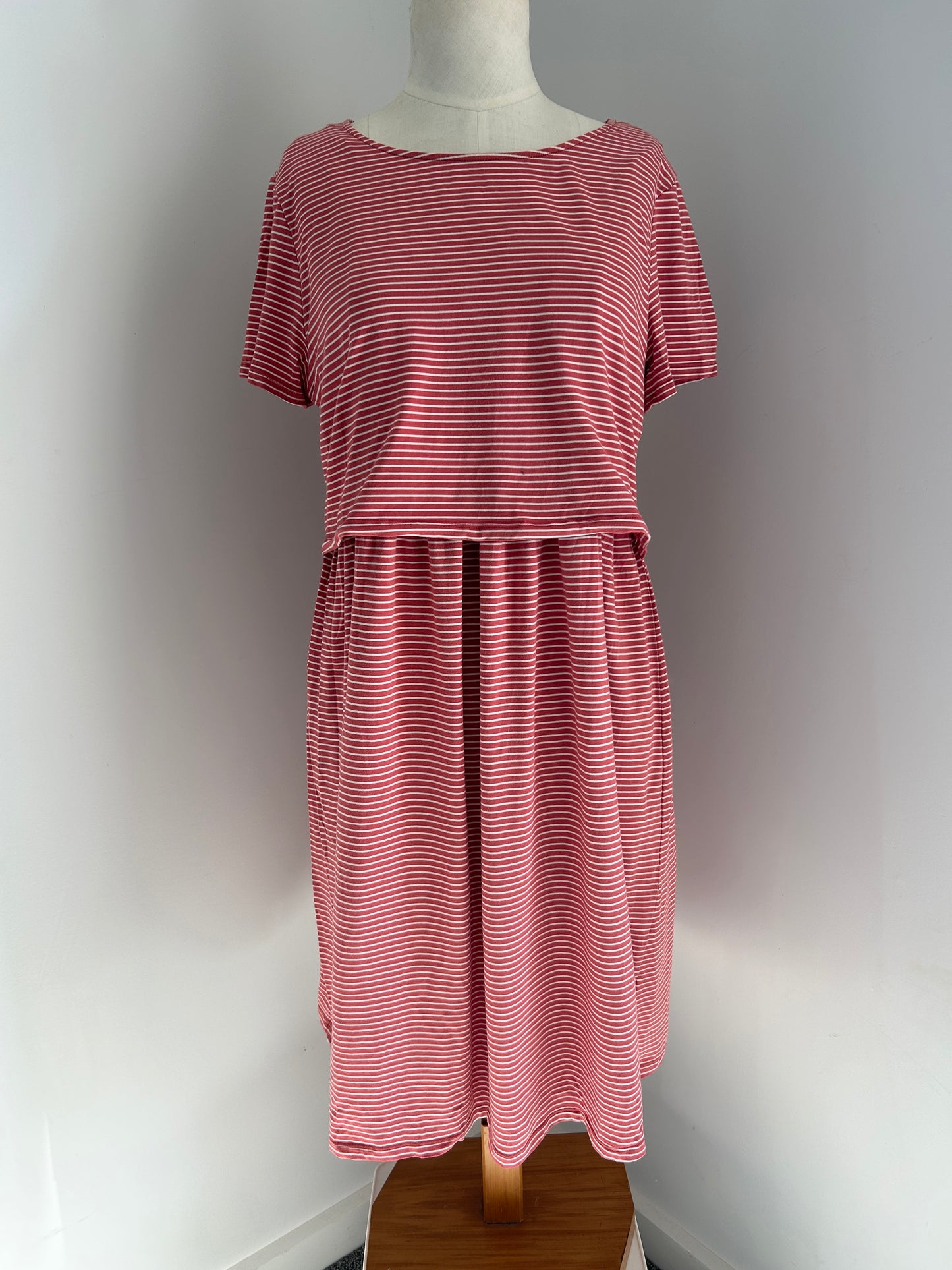Breastmates stripe dress (XL)