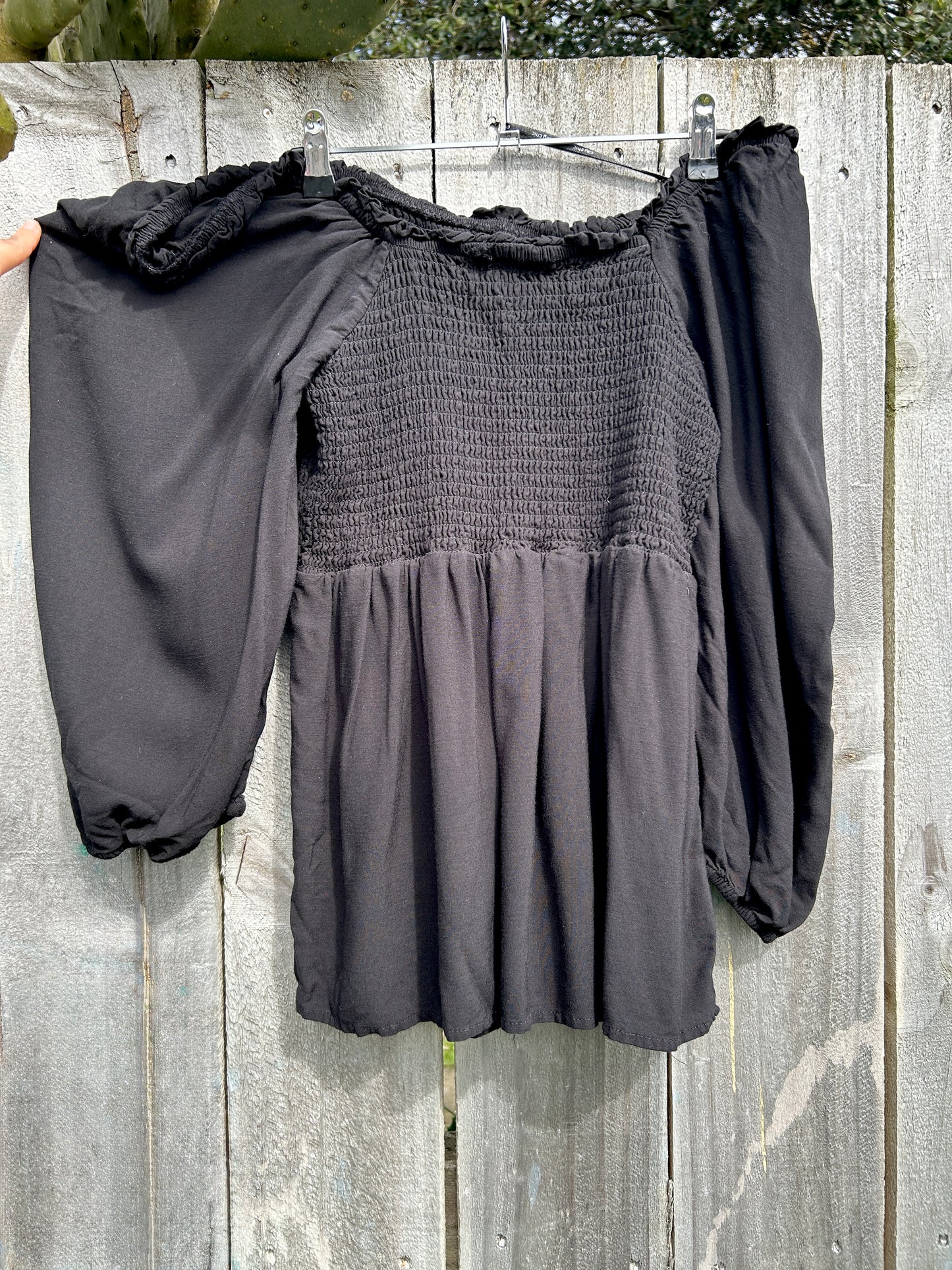 Off the shoulder crop top (16-18)