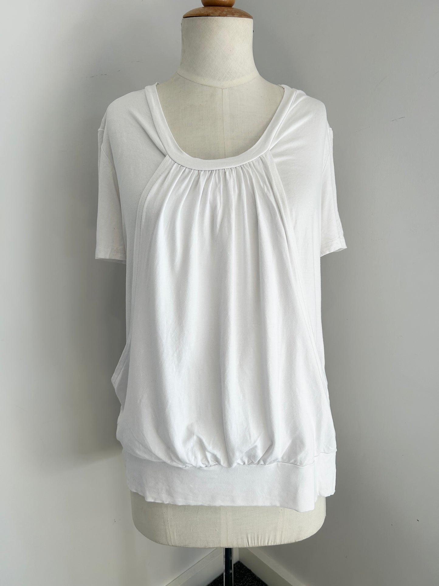 Mrs Smith white tee (16)