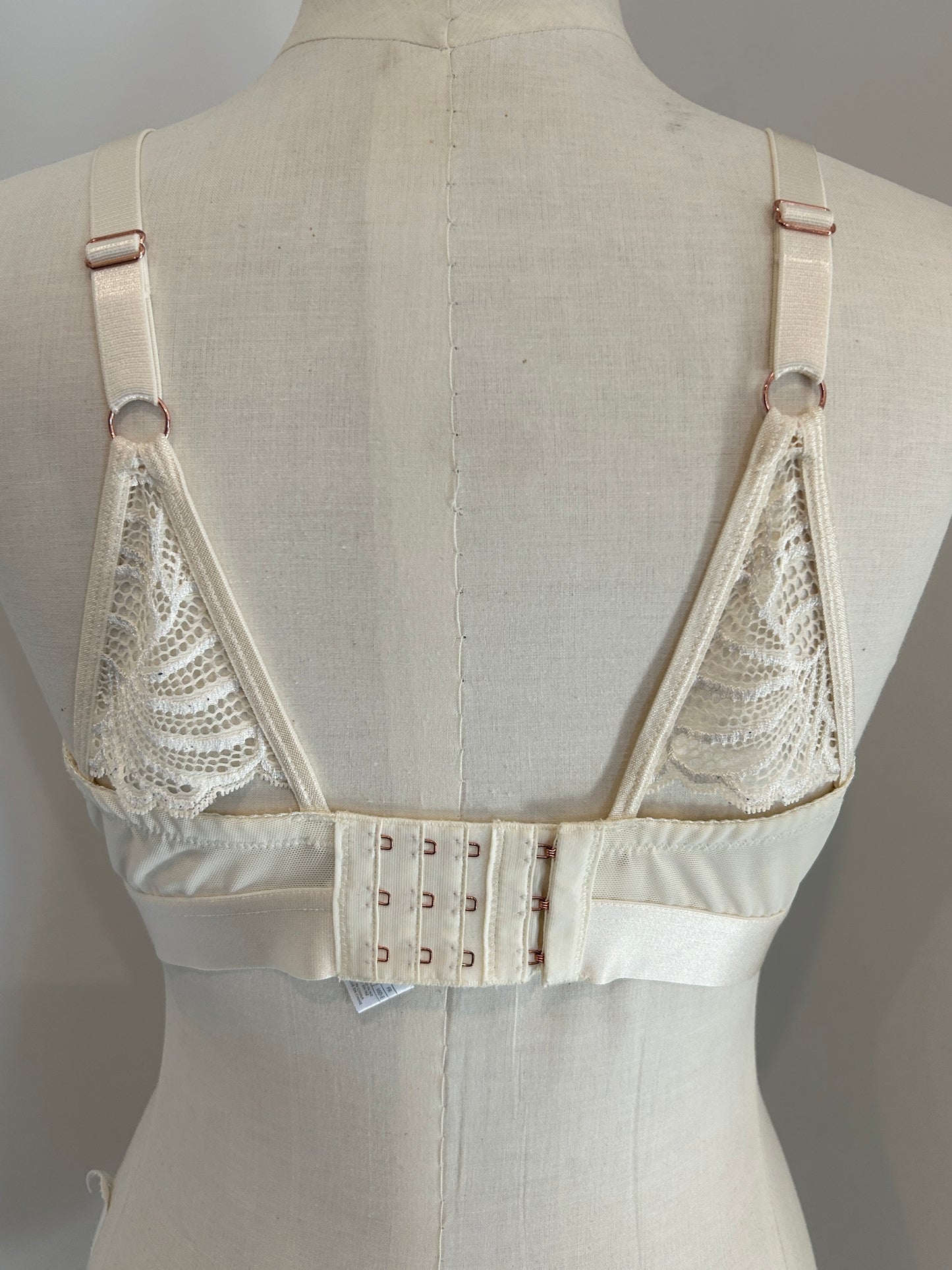 Hotmilk Warrior soft cup bra (14D-DD)