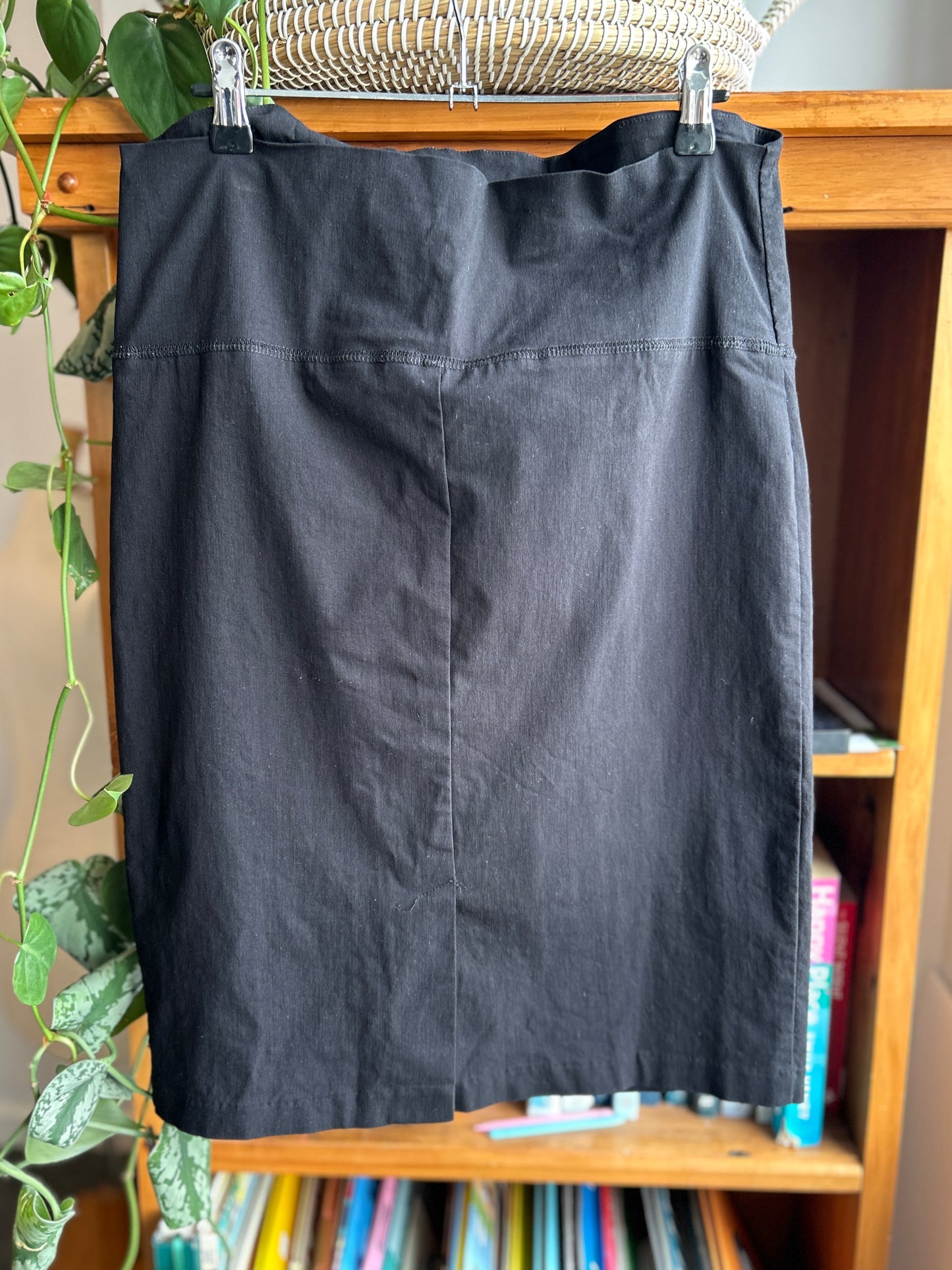 Ripe maternity pencil skirt (M)