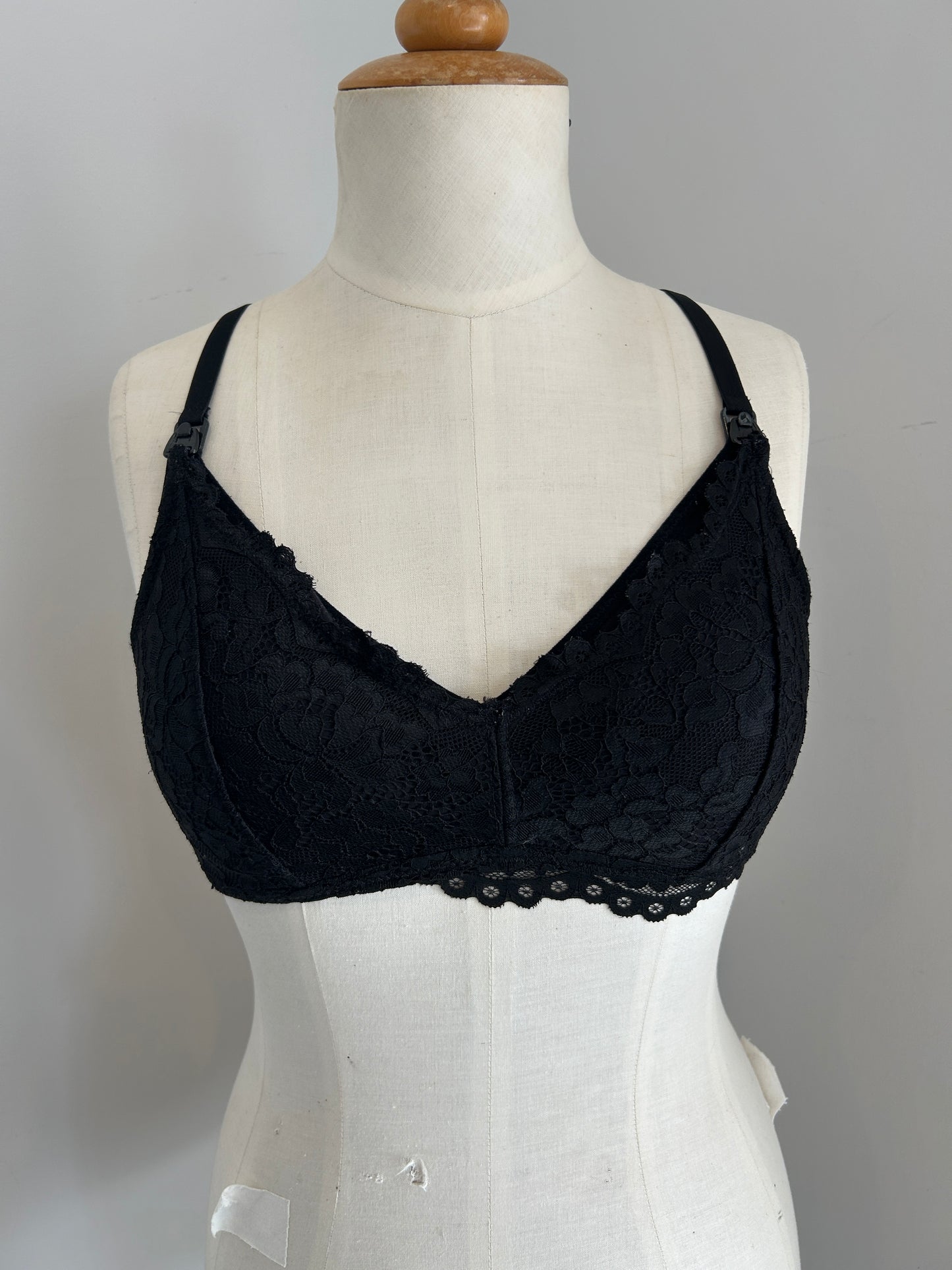 Close to the heart lace bralet (M)