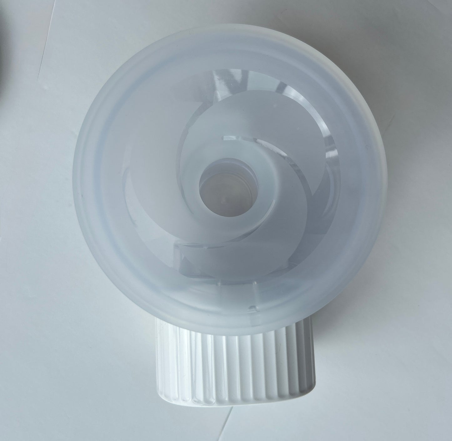 Tiny Bloom wearable portable electric breast pump