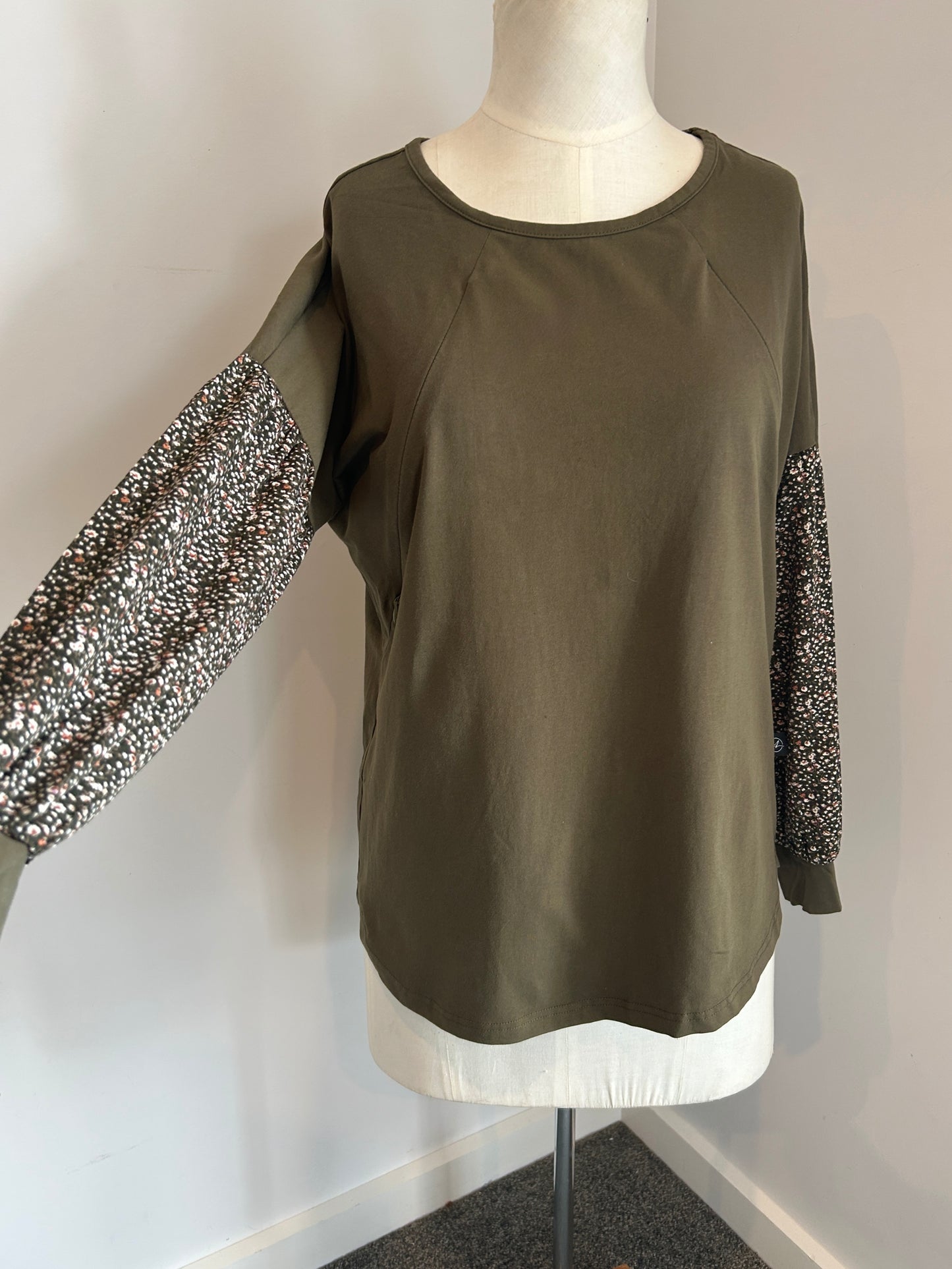 Addison patterned sleeve top (10)