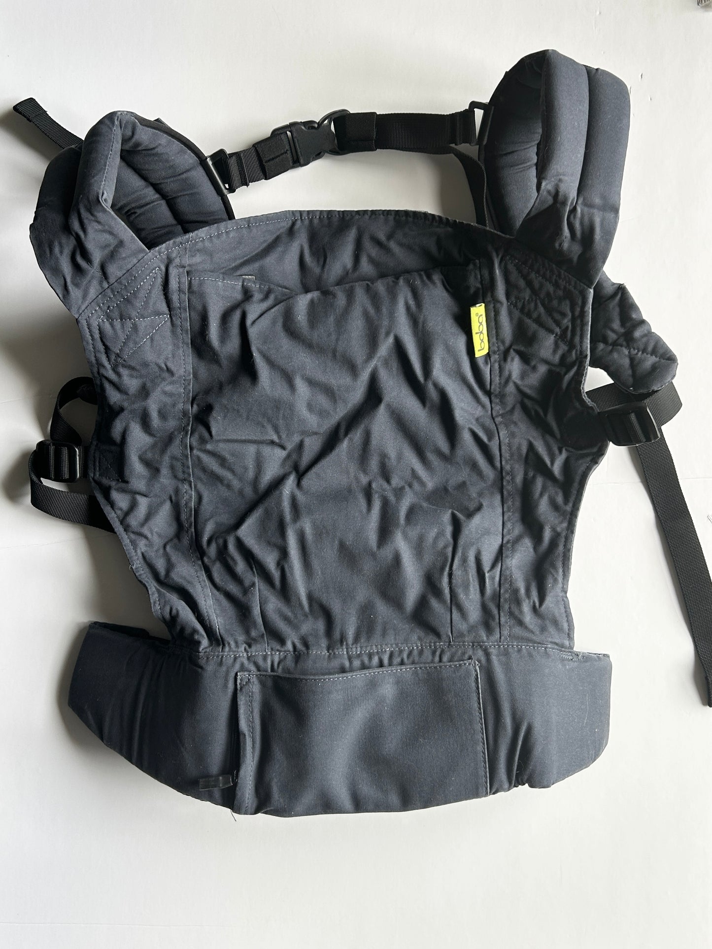 Boba X carrier in charcoal