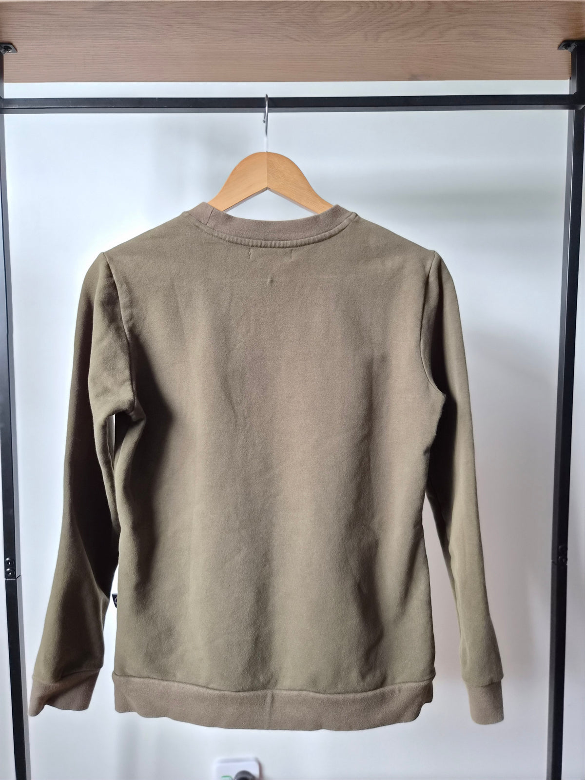 Addison Khaki Crew (6)