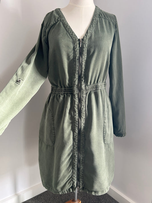 Jeanswest zip up dress (10)