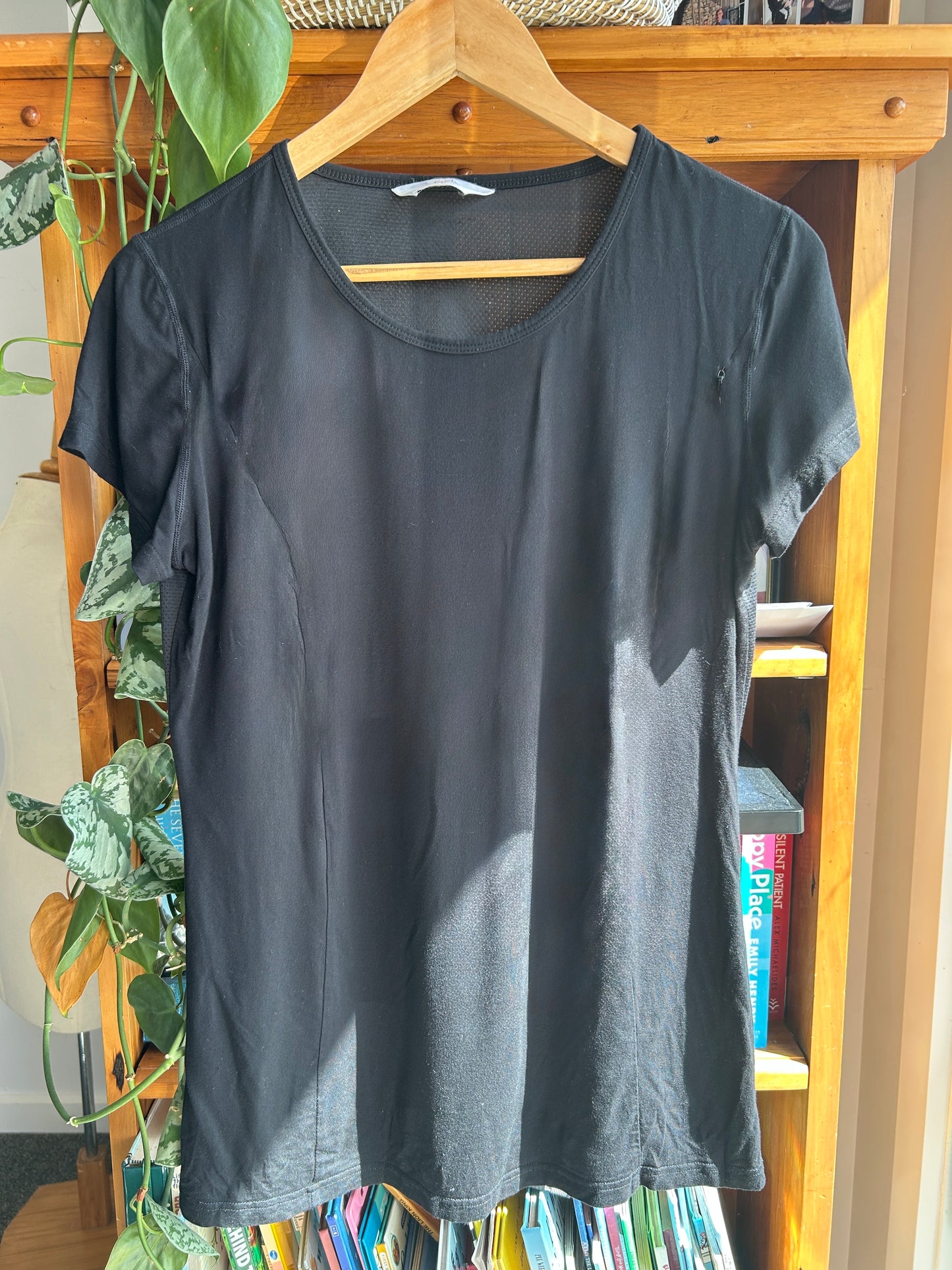Cadenshae bamboo workout tee (M)