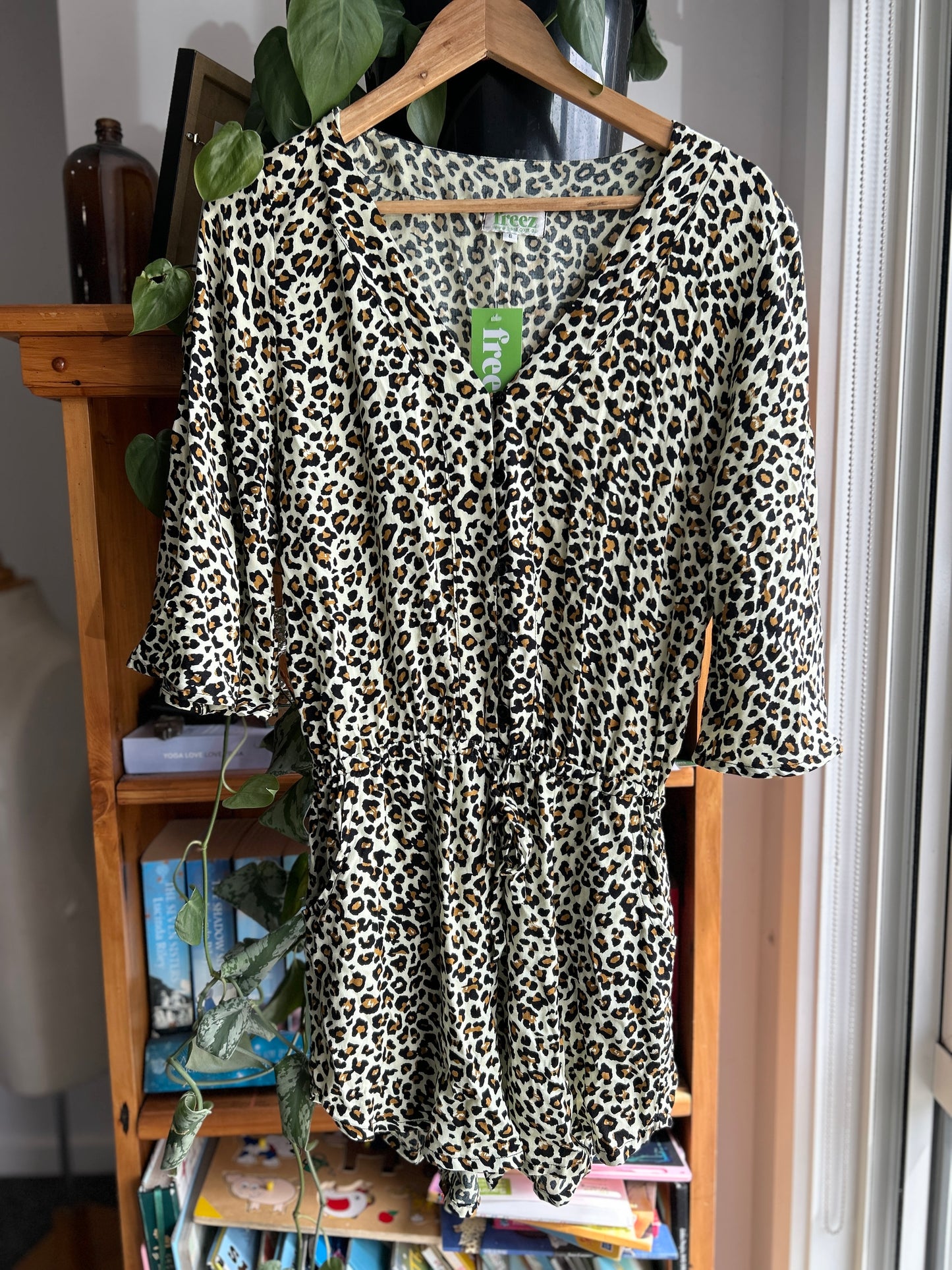 Freez jumpsuit, BNWT (S)