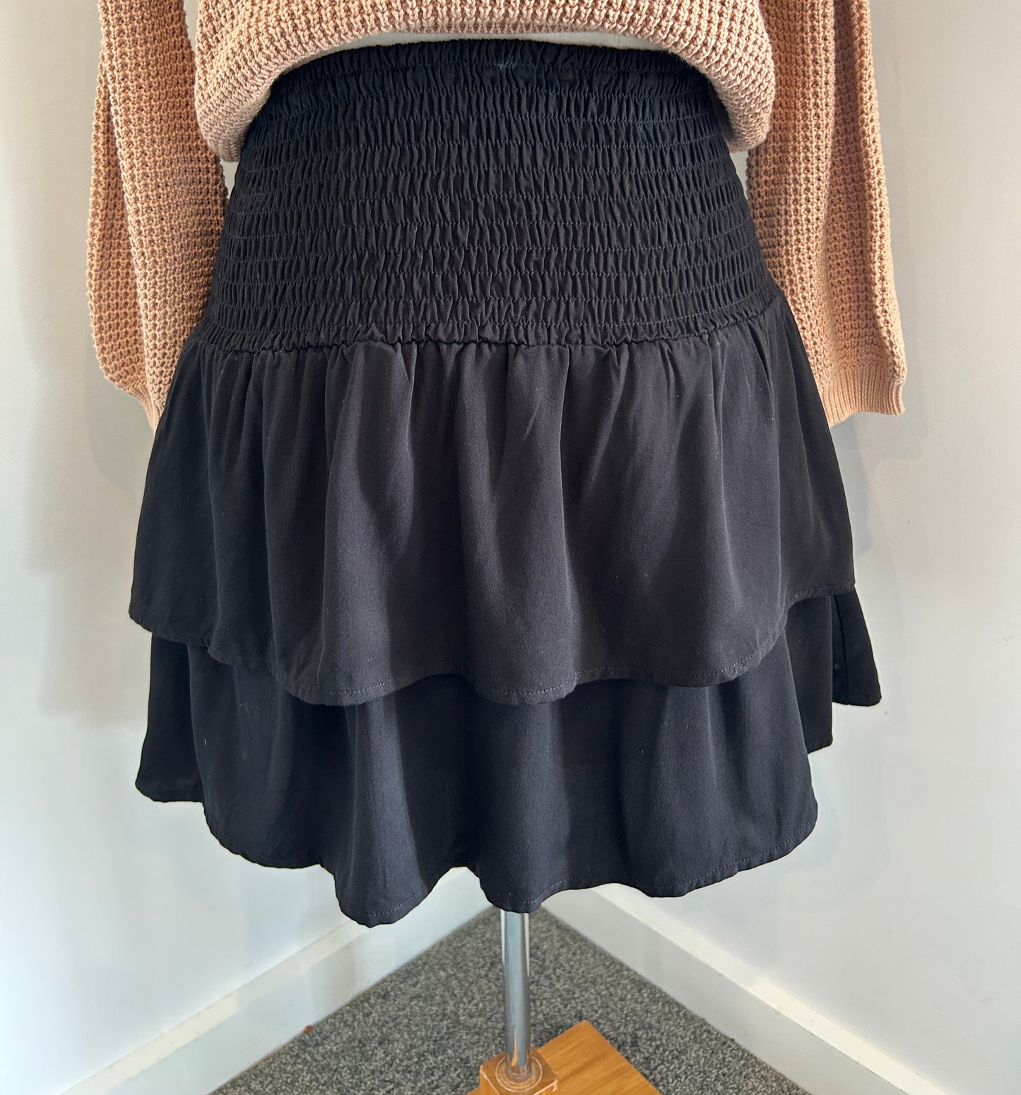 Milkbar ruffled skirt, BNWT (XS)