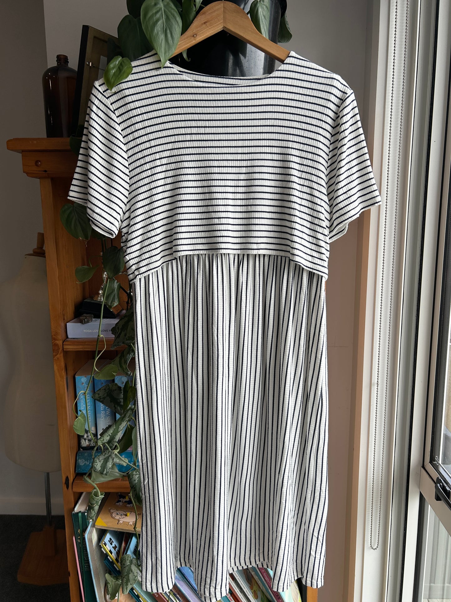 Jeanswest striped dress (M)
