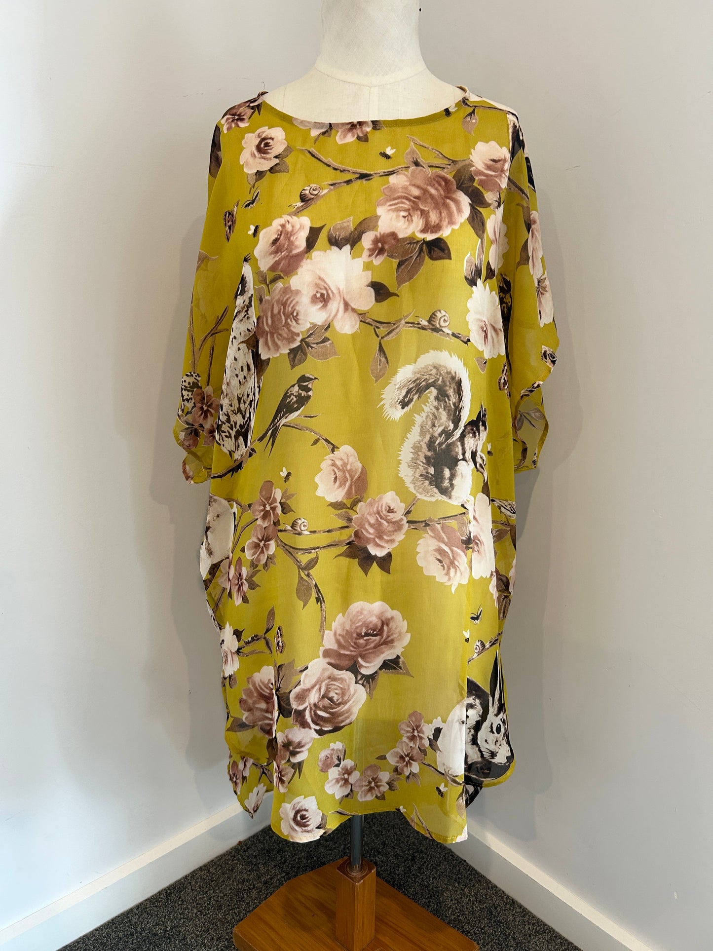 Breastmates kaftan, BNWT (S)