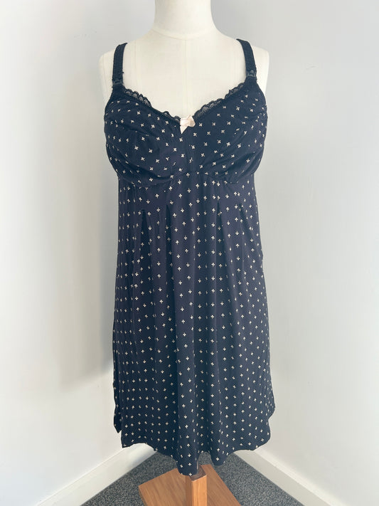 Hot milk dream nursing nightie (Large DD-G)
