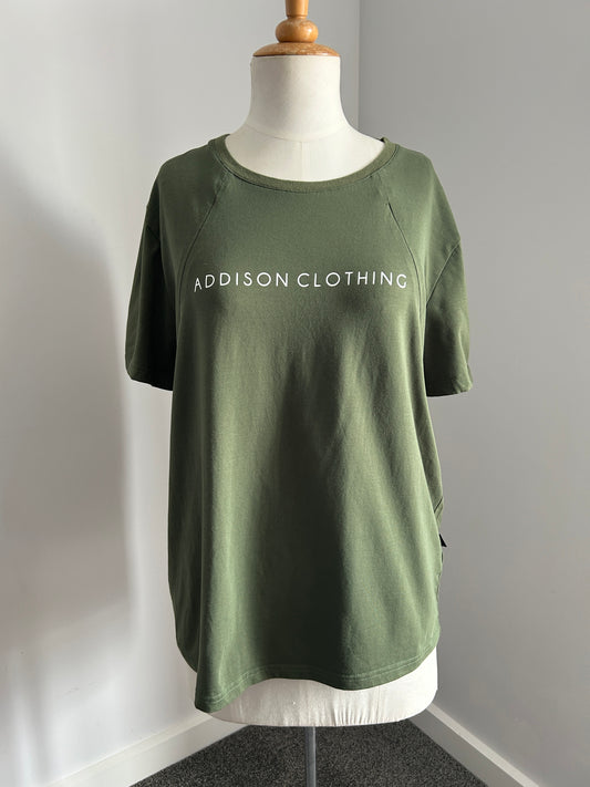 Addison tee, BNWOT (M)