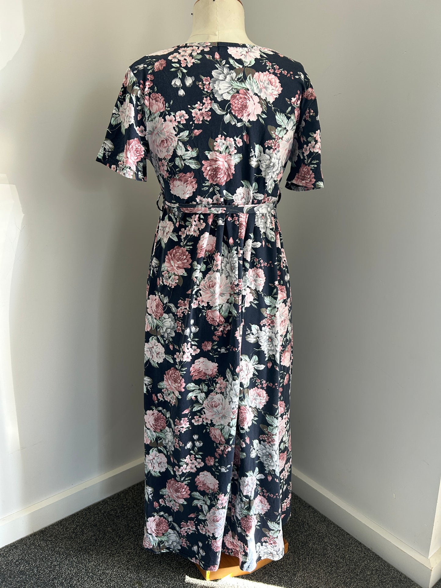Latch floral dress (S)
