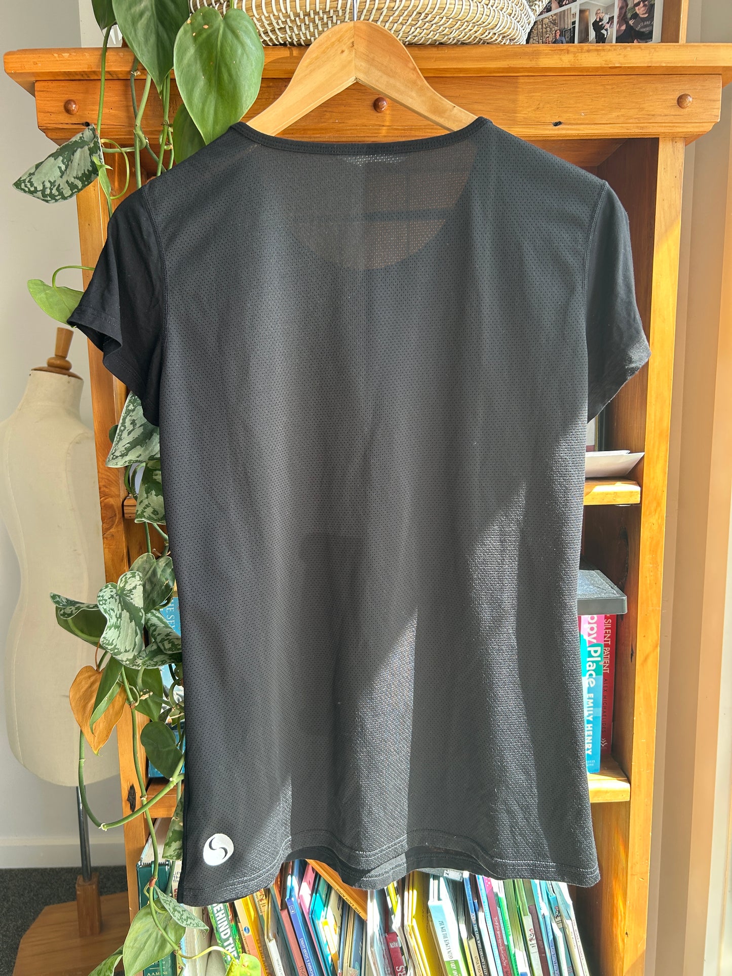 Cadenshae bamboo workout tee (M)