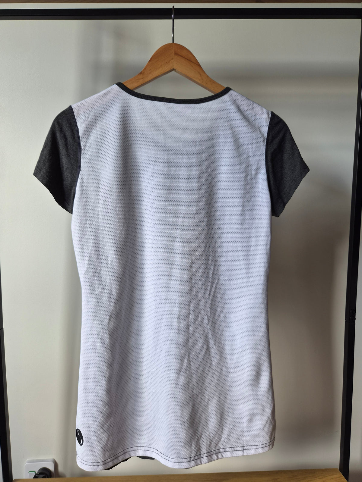 Cadenshae Mesh Back Top (S)