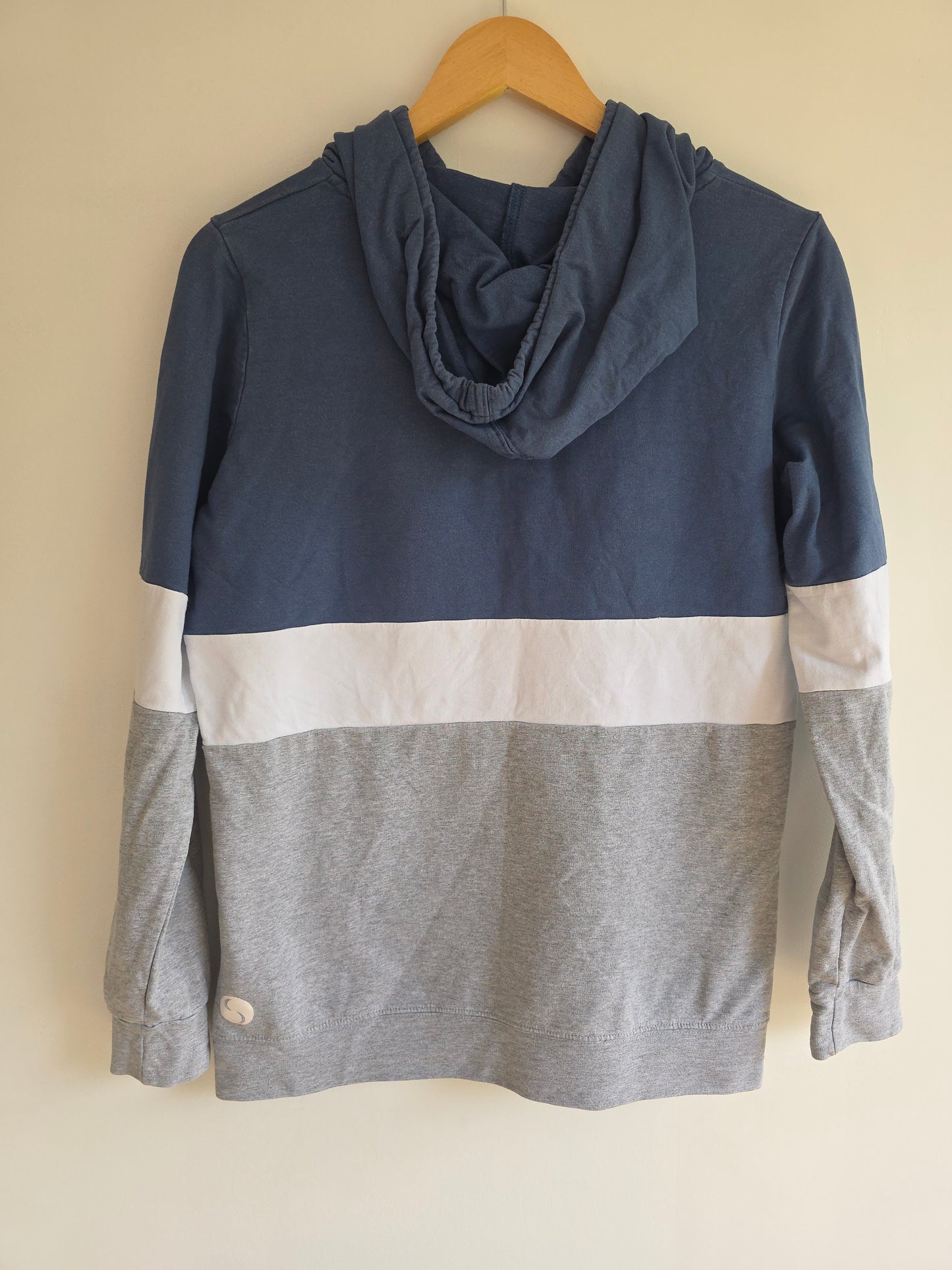 Cadenshae Hoodie (M)