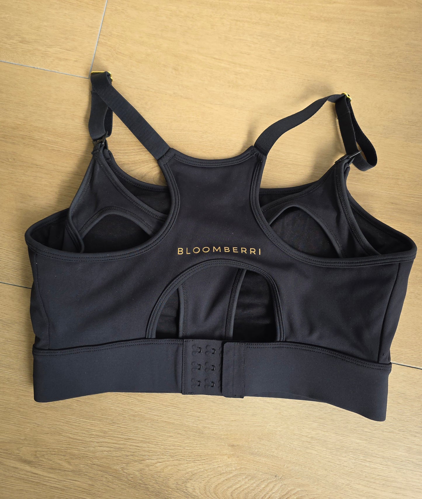 Bloomberri Nursing Crop (M, DD-G)