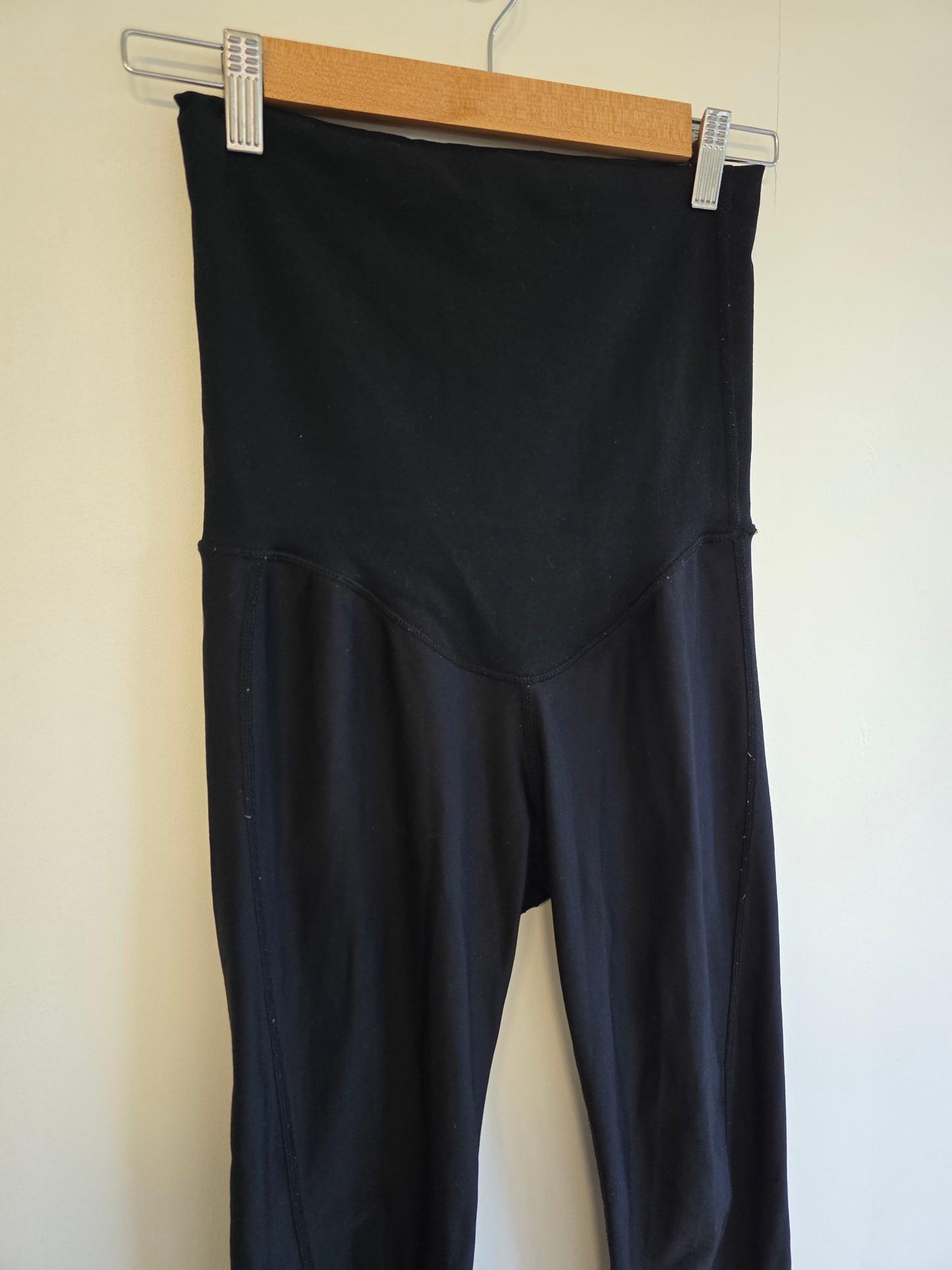 Cadenshae Maternity Leggings (S)