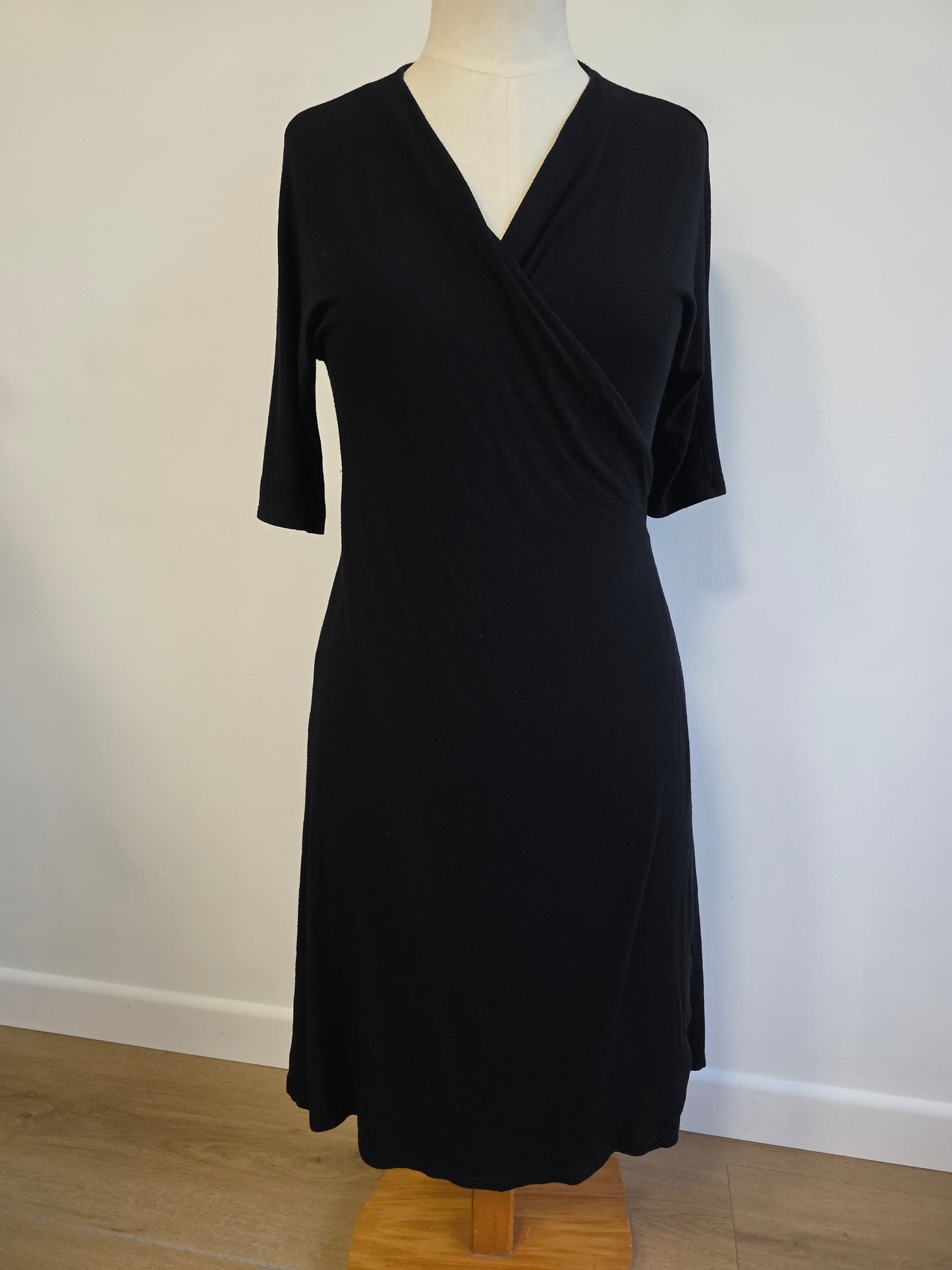 Breastmates Wrap Dress (M)