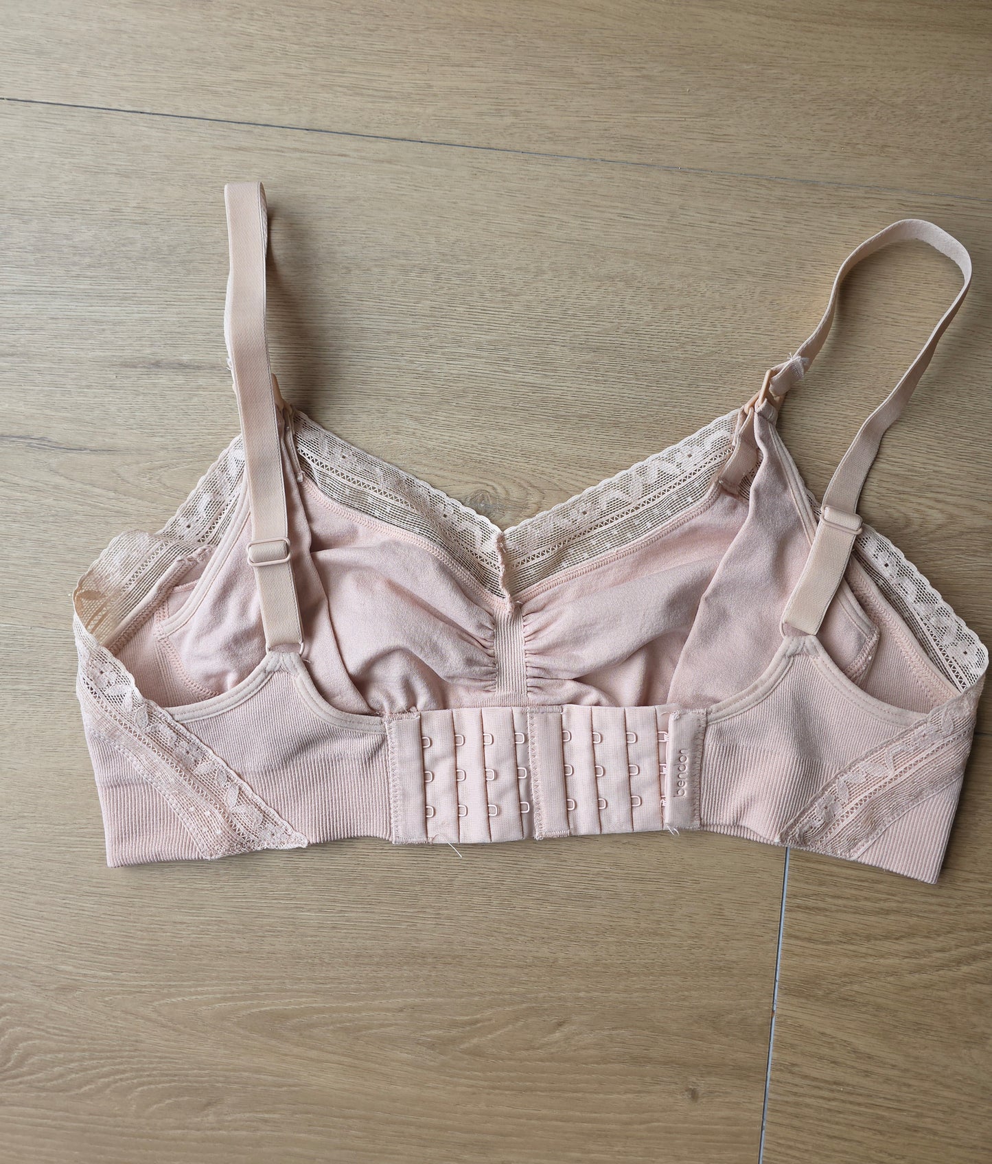 Bendon Maternity Bra (M)