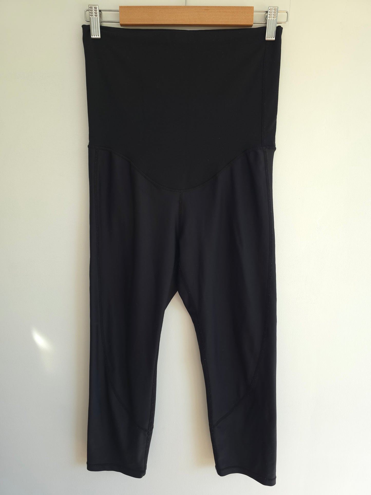 Cadenshae Maternity Leggings (M)