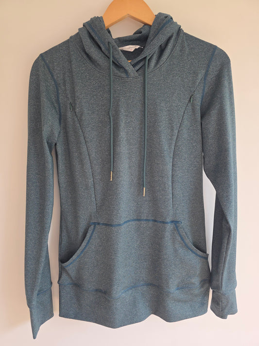 Cadenshae Hoodie (M)