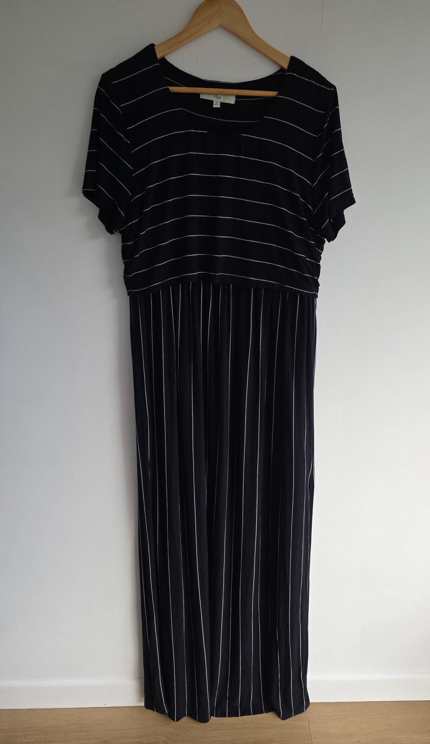 Ripe Maxi Dress (XL)