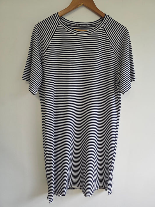 Legoe Heritage Dress (10)